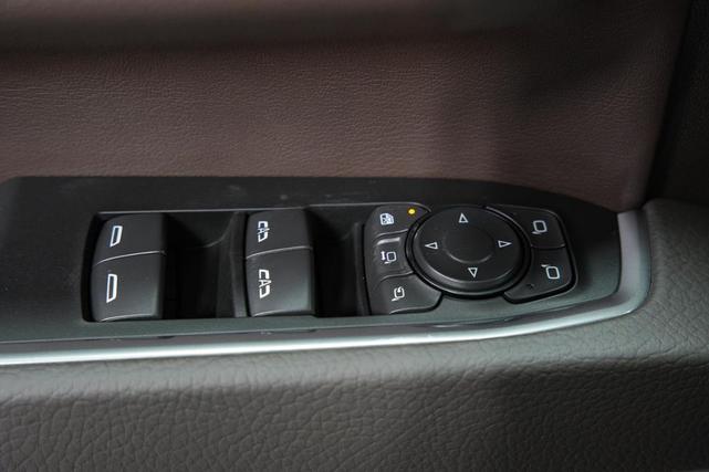 Photo of 2025 Onyx Black GMC Sierra 2500