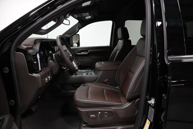 Photo of 2025 Onyx Black GMC Sierra 2500