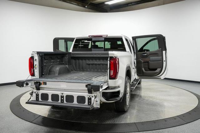 Photo of 2021 White Frost Tricoat GMC Sierra 1500