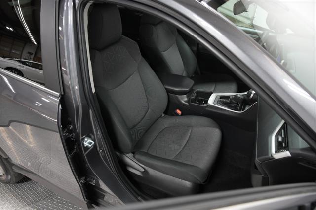 Photo of 2024 GRY/Gray Toyota RAV4