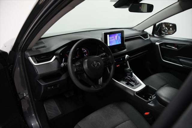 Photo of 2024 GRY/Gray Toyota RAV4