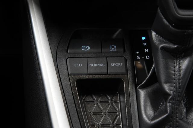 Photo of 2024 GRY/Gray Toyota RAV4