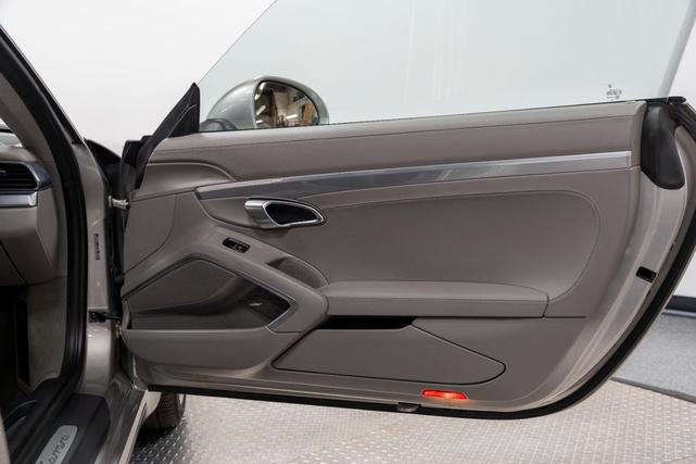 Photo of 2012 Platinum Silver Metallic Porsche 911
