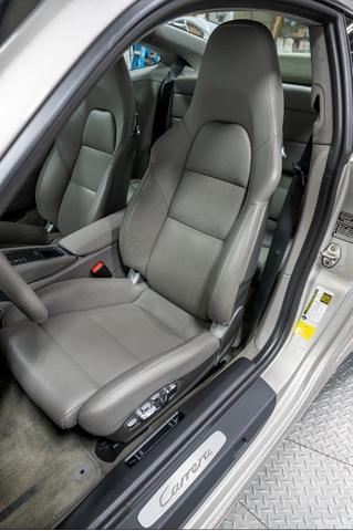 Photo of 2012 Platinum Silver Metallic Porsche 911