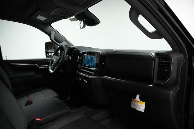 Photo of 2025 Onyx Black GMC Sierra 2500