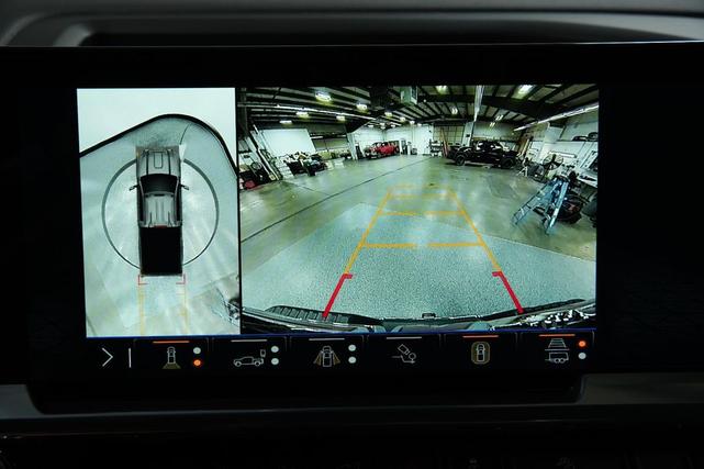 Photo of 2025 Onyx Black GMC Sierra 2500