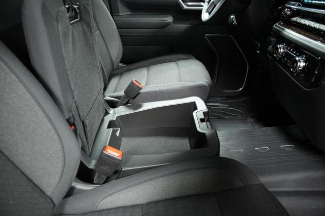 Photo of 2025 Onyx Black GMC Sierra 2500