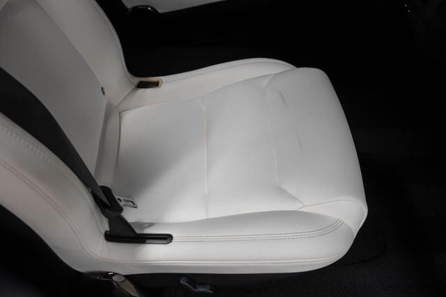Photo of 2018 Pearl White Multi-Coat Tesla Model X