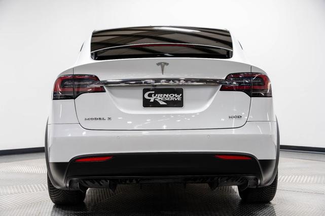 Photo of 2018 Pearl White Multi-Coat Tesla Model X