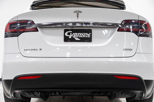 Photo of 2018 Pearl White Multi-Coat Tesla Model X