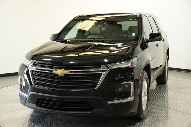 Photo of 2023 Mosaic Black Metallic Chevrolet Traverse
