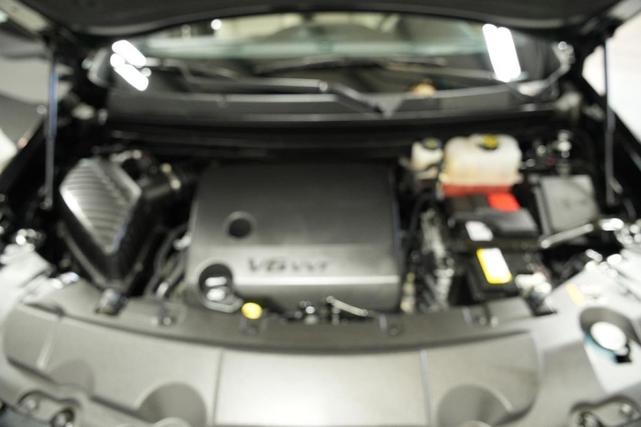 Photo of 2023 Mosaic Black Metallic Chevrolet Traverse