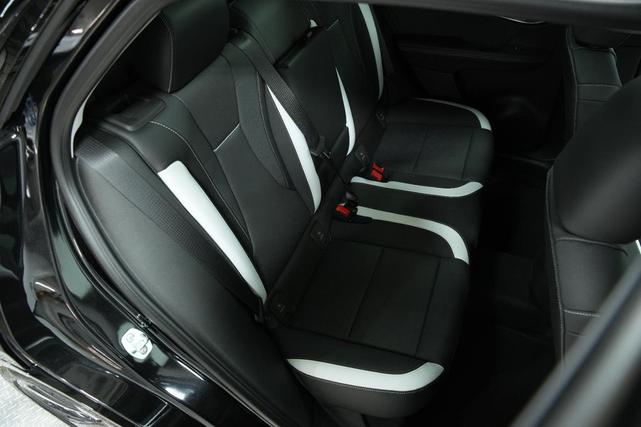 Photo of 2025 Ebony Twilight Metallic Buick Envision