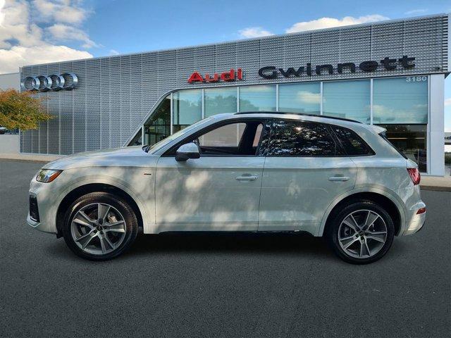 Photo of 2025 Glacier White Metallic Audi Q5