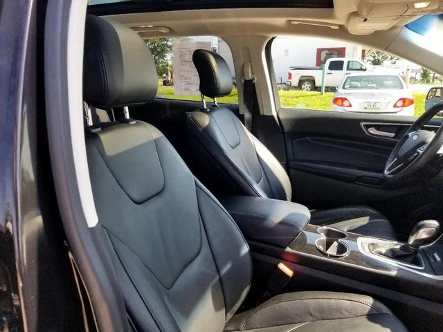 Photo of 2016 Shadow Black Ford Edge