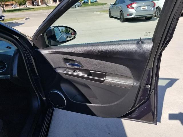 Photo of 2014 Blue Chevrolet Cruze