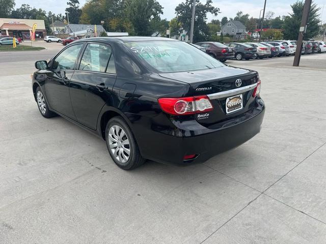 Photo of 2013 Black Sand Pearl Toyota Corolla