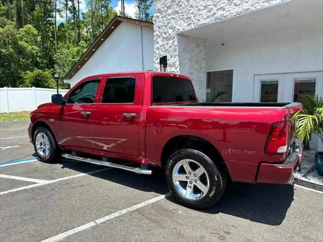 Photo of 2014 Burgundy RAM 1500