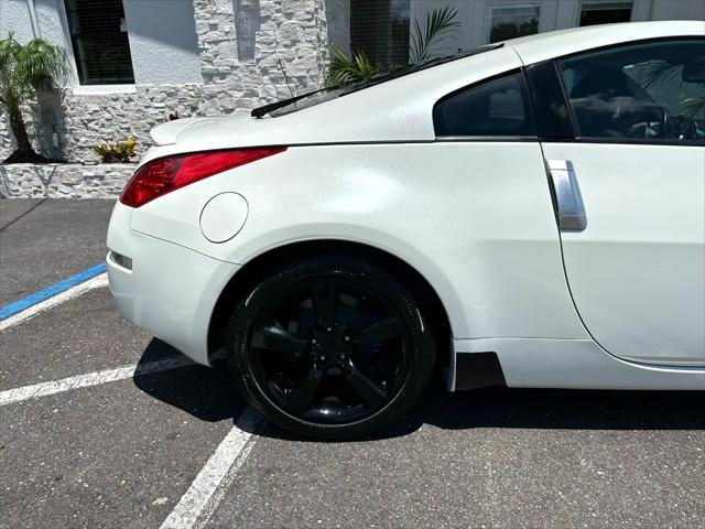 Photo of 2007 WHITE Nissan 350Z