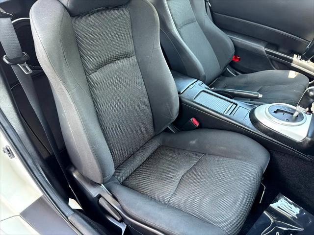 Photo of 2007 WHITE Nissan 350Z