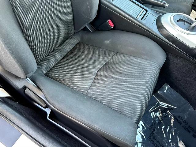 Photo of 2007 WHITE Nissan 350Z