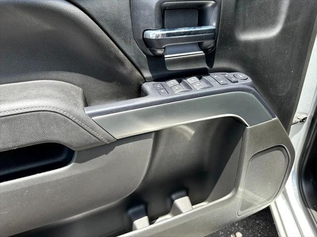 Photo of 2015 Silver Chevrolet Silverado 1500