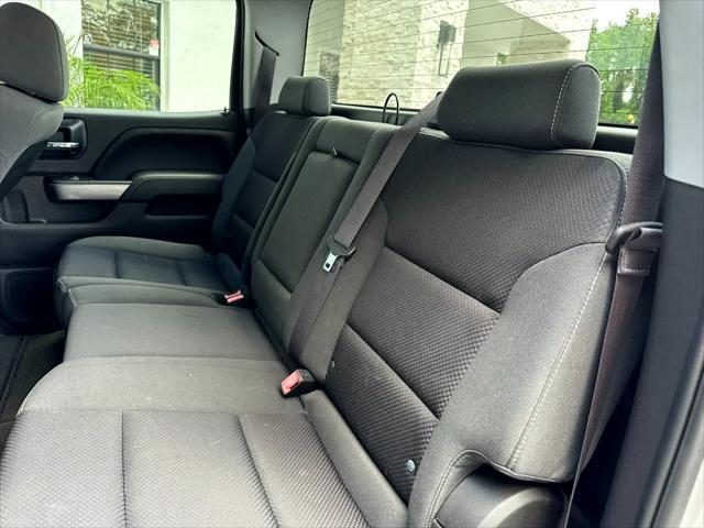 Photo of 2015 Silver Chevrolet Silverado 1500