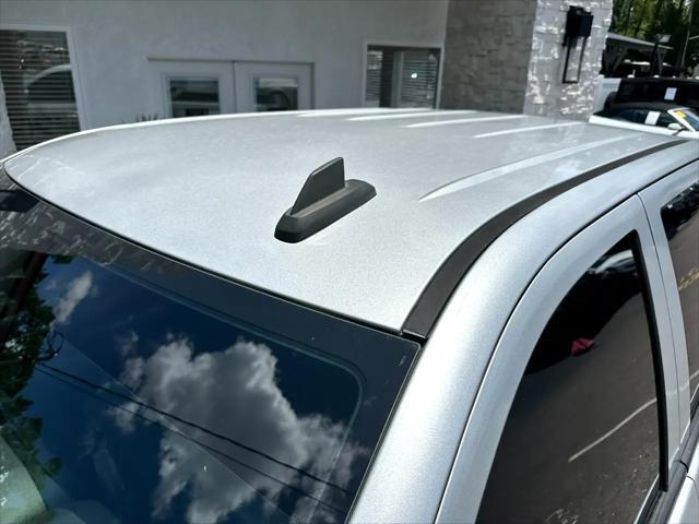 Photo of 2015 Silver Chevrolet Silverado 1500