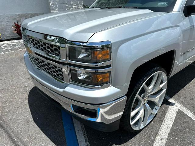 Photo of 2015 Silver Chevrolet Silverado 1500