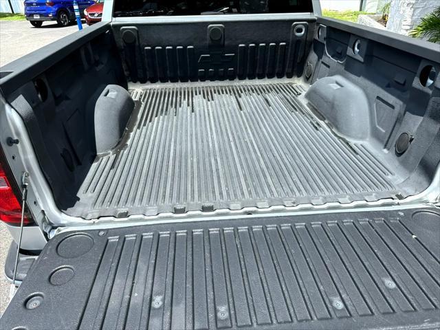 Photo of 2015 Silver Chevrolet Silverado 1500