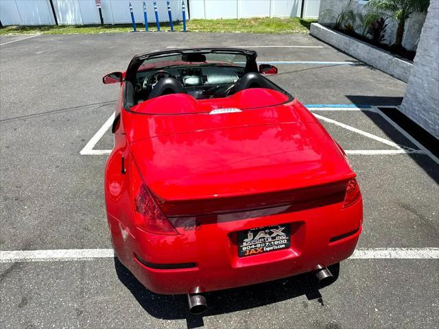 Photo of 2006 Red Nissan 350Z