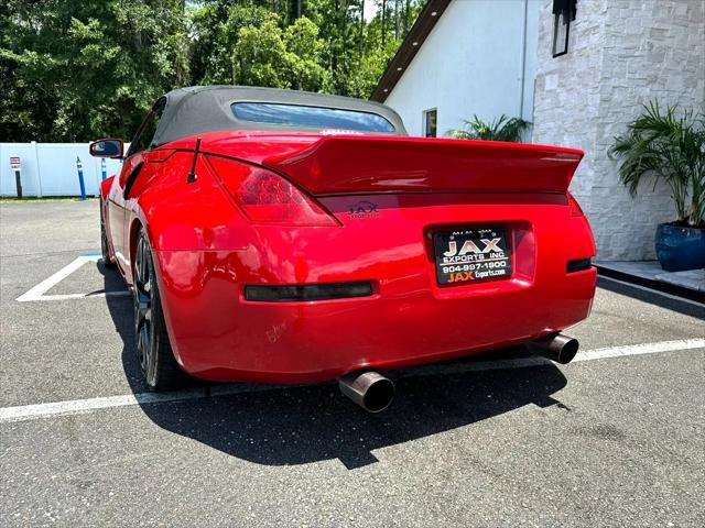 Photo of 2006 Red Nissan 350Z