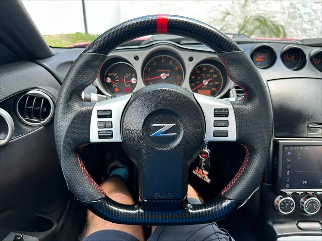 Photo of 2006 Red Nissan 350Z