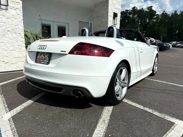 Photo of 2015 White Audi TT
