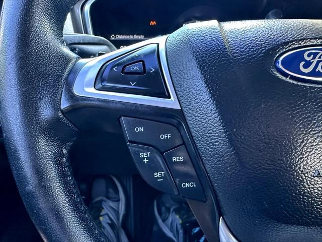 Photo of 2017 Blue Ford Fusion
