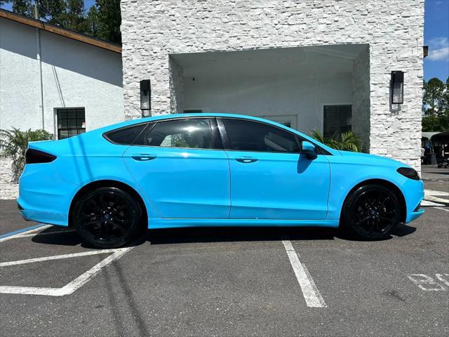 Photo of 2017 Blue Ford Fusion
