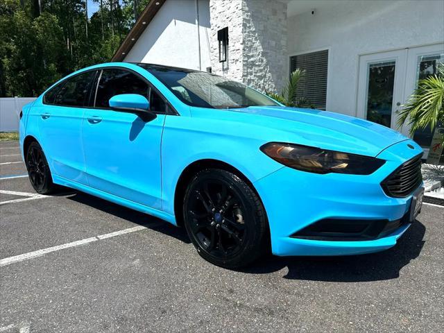 Photo of 2017 Blue Ford Fusion