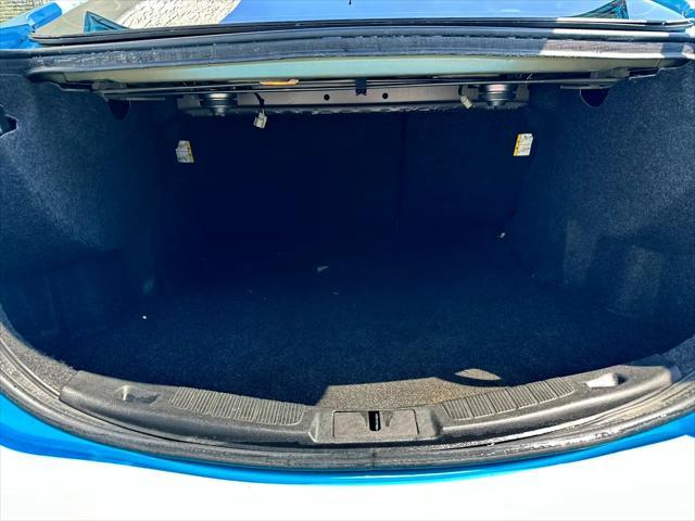 Photo of 2017 Blue Ford Fusion