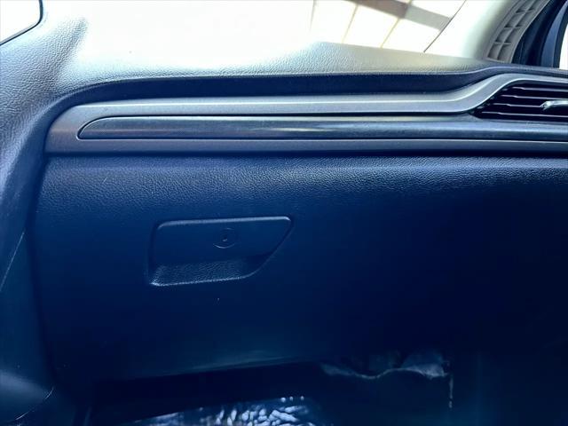 Photo of 2017 Blue Ford Fusion