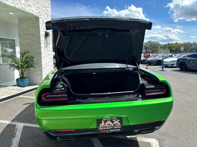 Photo of 2016 Green Dodge Challenger