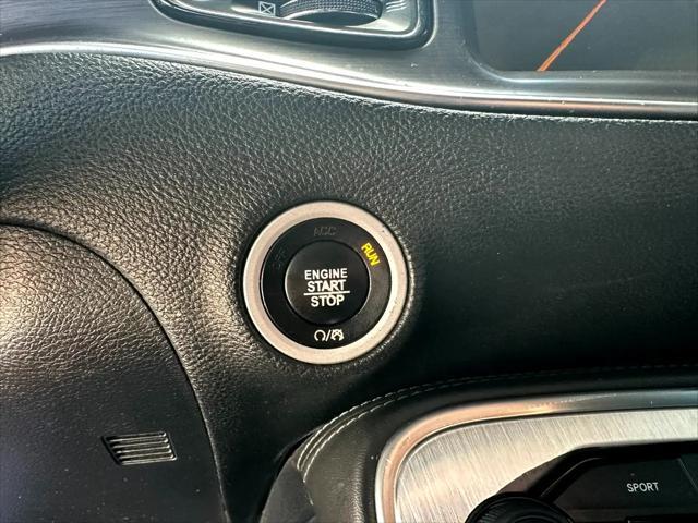 Photo of 2016 Green Dodge Challenger