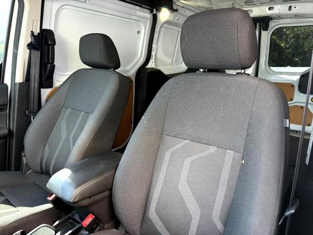 Photo of 2016 White Ford Transit Connect
