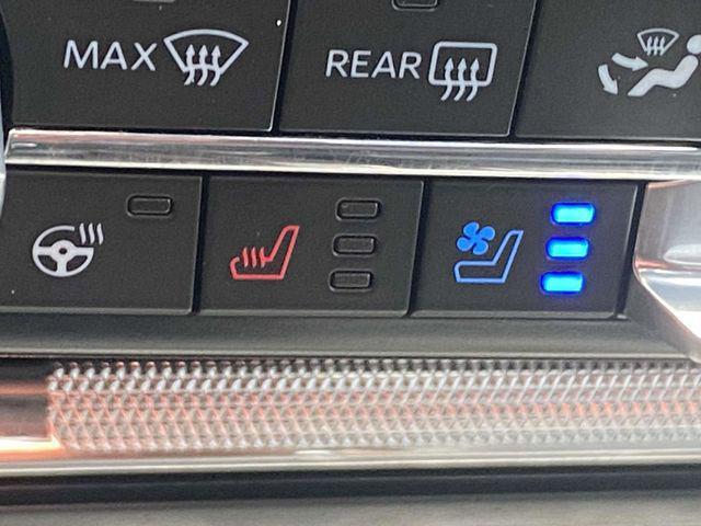 Photo of 2023 Carbonized Gray Metallic Ford F-150
