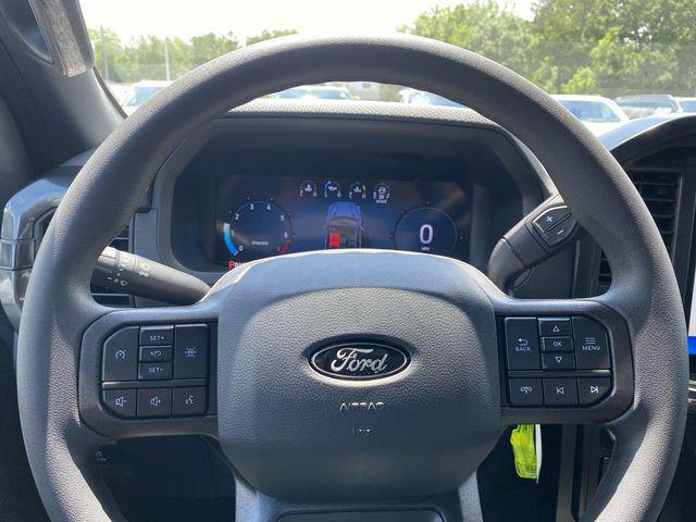 Photo of 2025 Oxford White Ford F-150