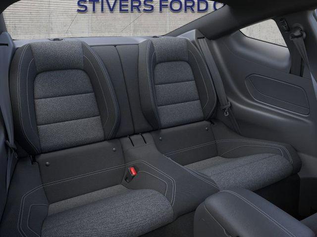 Photo of 2025 Oxford White Ford Mustang