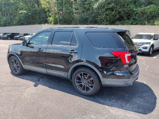 Photo of 2018 Shadow Black Ford Explorer
