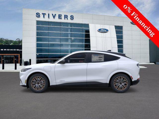 Photo of 2025 Star White Metallic Tri-Coat Ford Mustang Mach-E