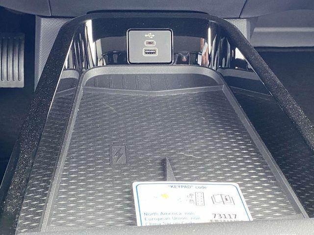 Photo of 2025 Star White Metallic Tri-Coat Ford Mustang Mach-E