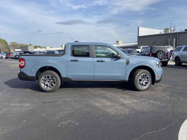 Photo of 2025 Azure Gray Metallic Ford Maverick