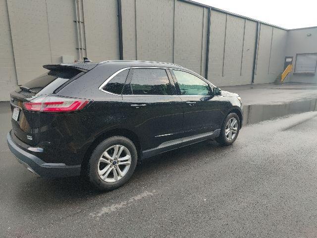 Photo of 2020 Agate Black Ford Edge